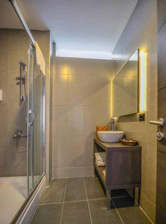 A11 Hotel Atasehir Estambul Exterior foto